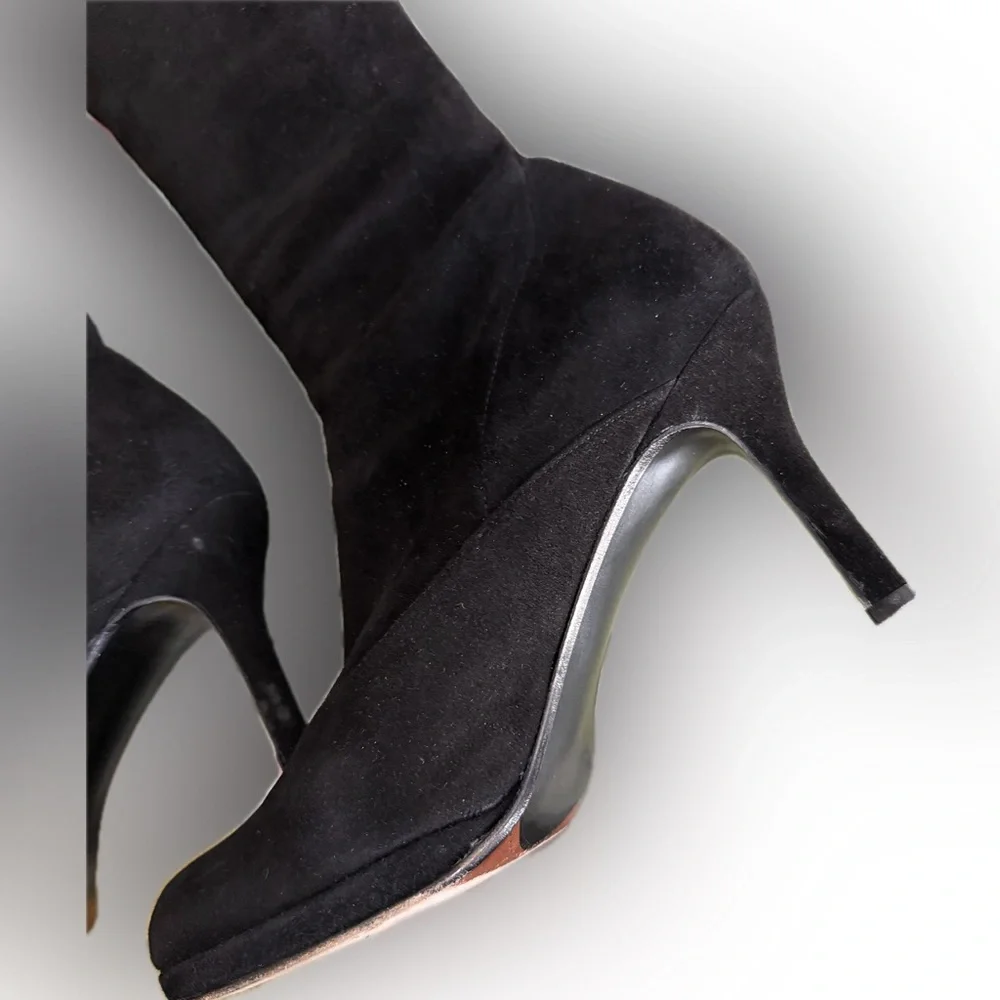 Stuart Weitzman Over-the-Knee Black Suede Platform boots